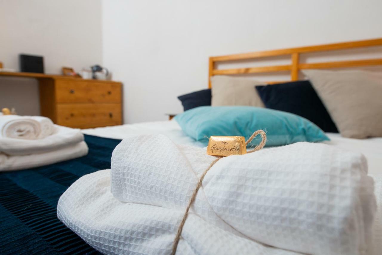 Light Blue - Apartment In The Middle Of Everything Torre Annunziata Εξωτερικό φωτογραφία